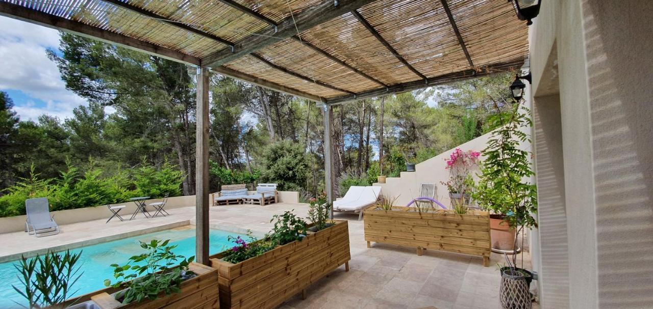 Bed and Breakfast Mas De La Fadeto à Les Baux-de-Provence Extérieur photo