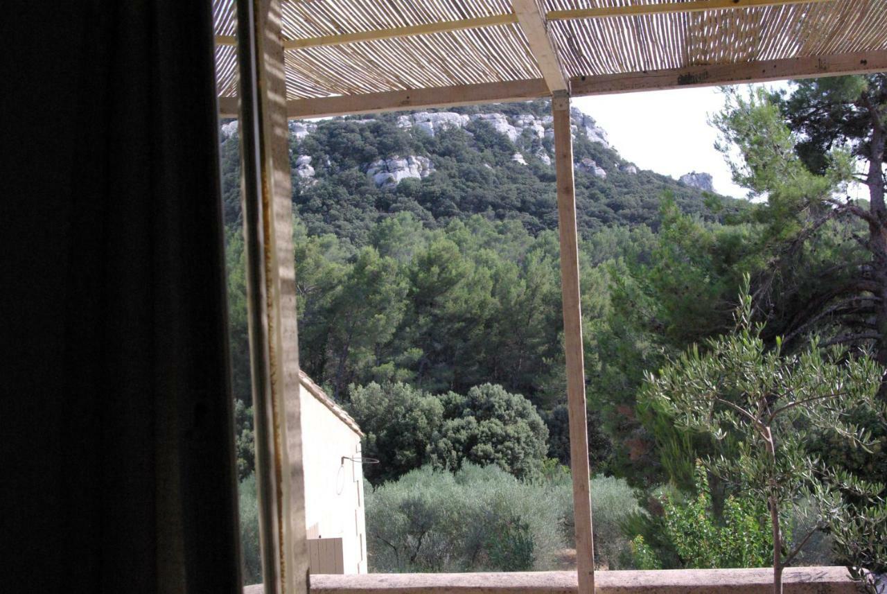 Bed and Breakfast Mas De La Fadeto à Les Baux-de-Provence Extérieur photo