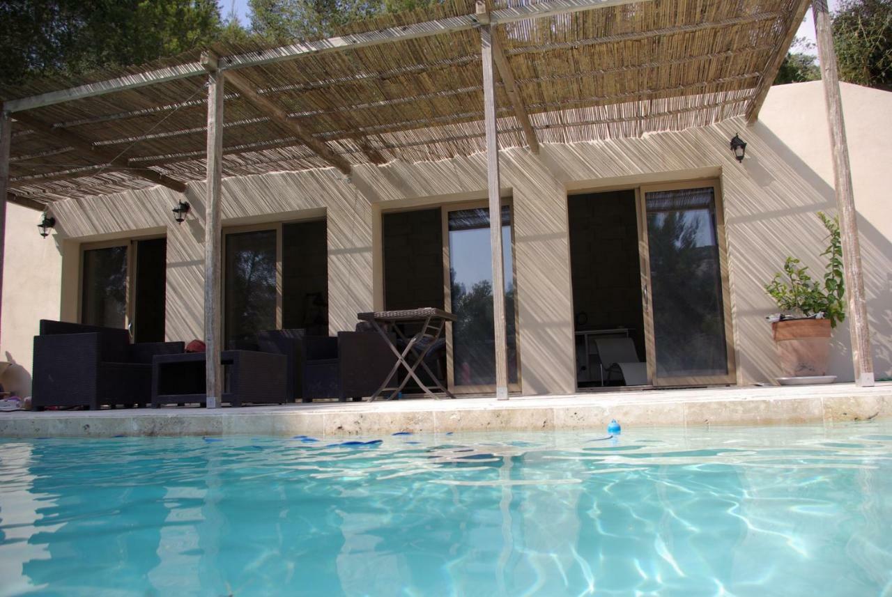 Bed and Breakfast Mas De La Fadeto à Les Baux-de-Provence Extérieur photo